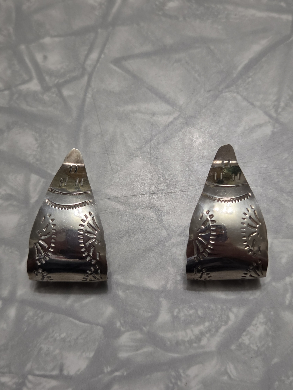 Mexican 925 Silver Signed Engraved Hoop Earrings in Silver